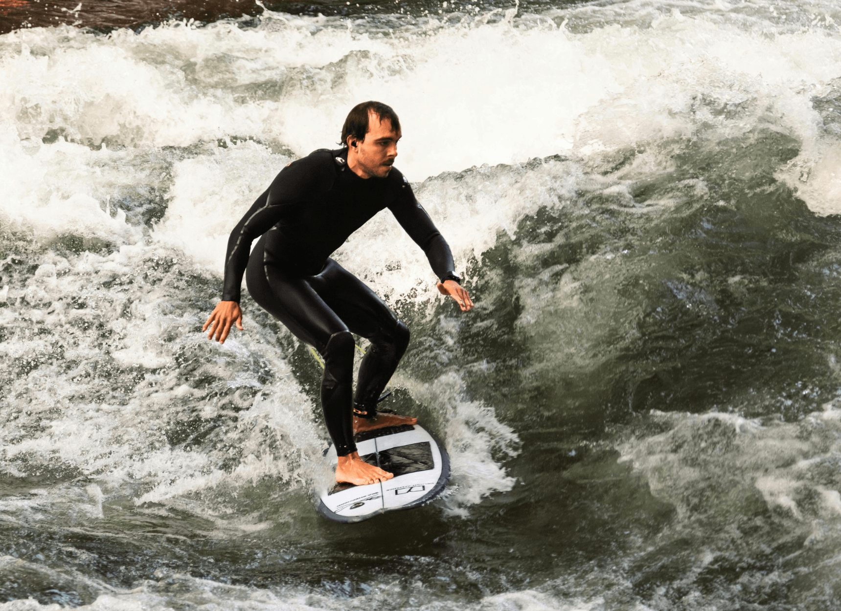 De Eisbach Munchen.png