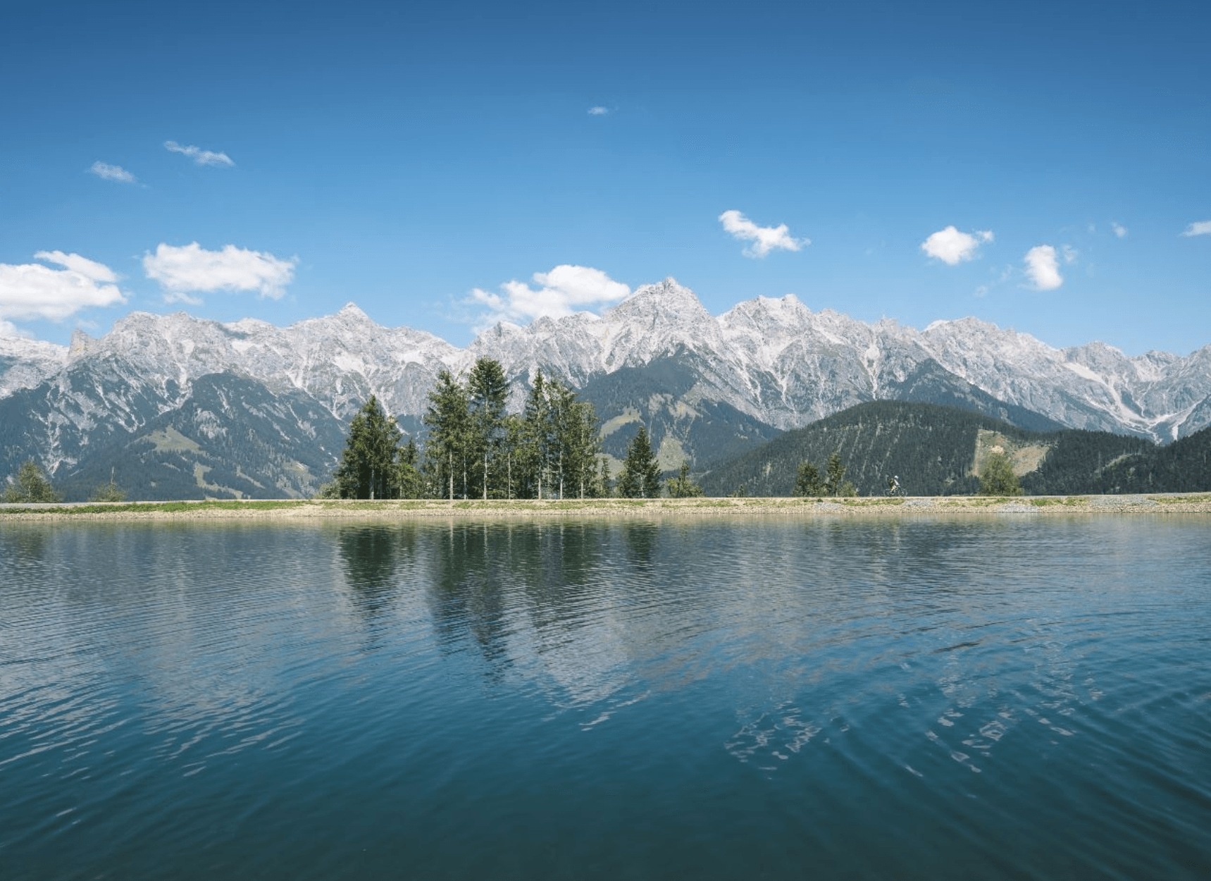 Die Hochkonigin_Hotel_Austria_Tirol_Prinzensee.png