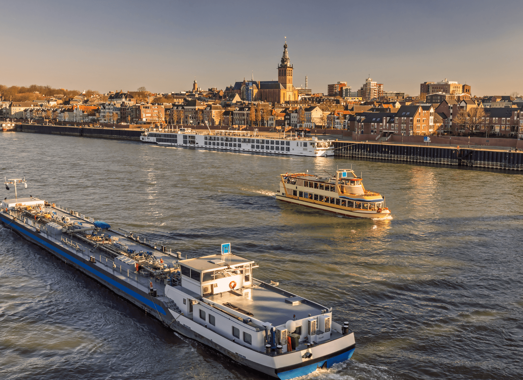 Discover Nijmegen near Boutique Hotel De Bungelaer (QL) – Beers, North Brabant, The Netherlands